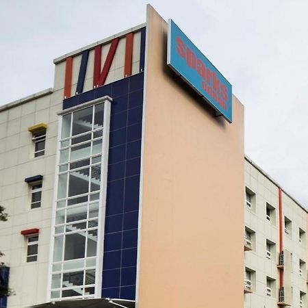 Sparks Odeon Sukabumi, Artotel Curated Exterior foto