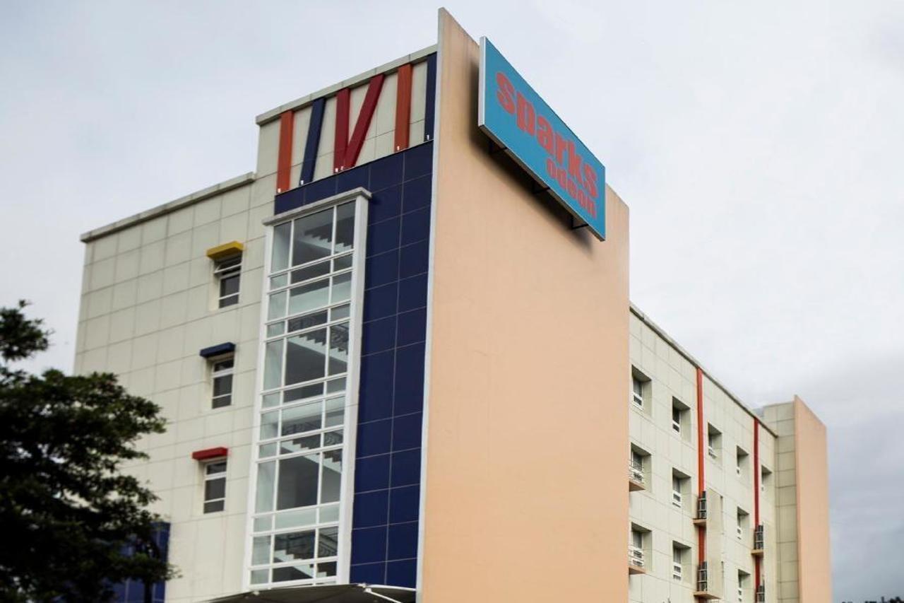 Sparks Odeon Sukabumi, Artotel Curated Exterior foto