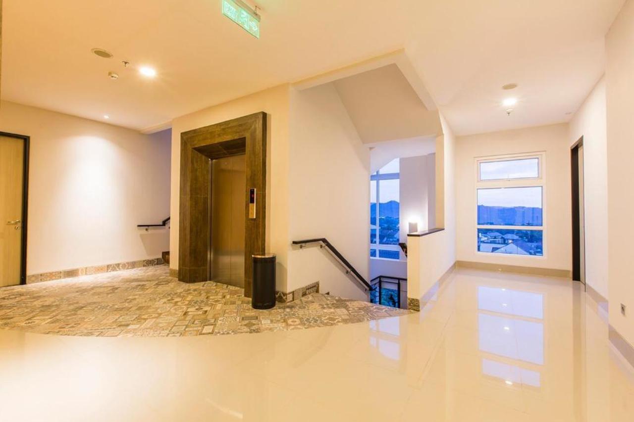 Sparks Odeon Sukabumi, Artotel Curated Exterior foto