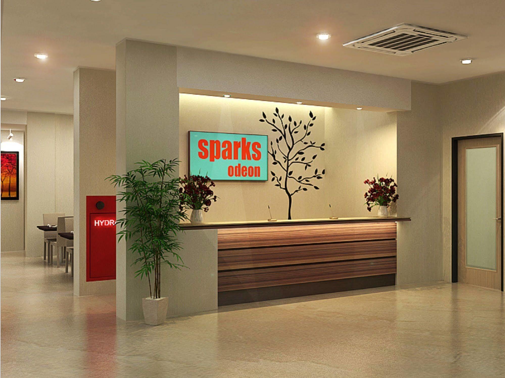 Sparks Odeon Sukabumi, Artotel Curated Exterior foto